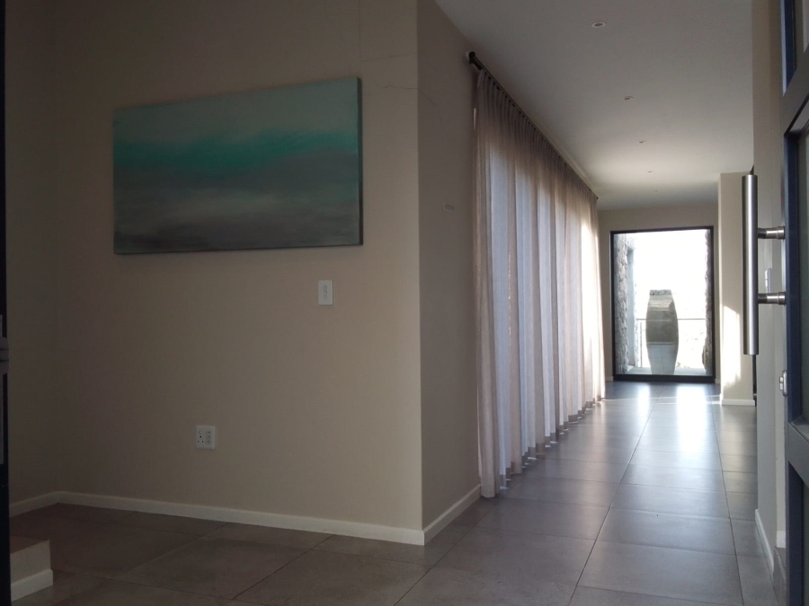 To Let 3 Bedroom Property for Rent in Shark Bay Estate Western Cape